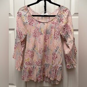 Floral Patterned Blouse with Ruffle Sleeves